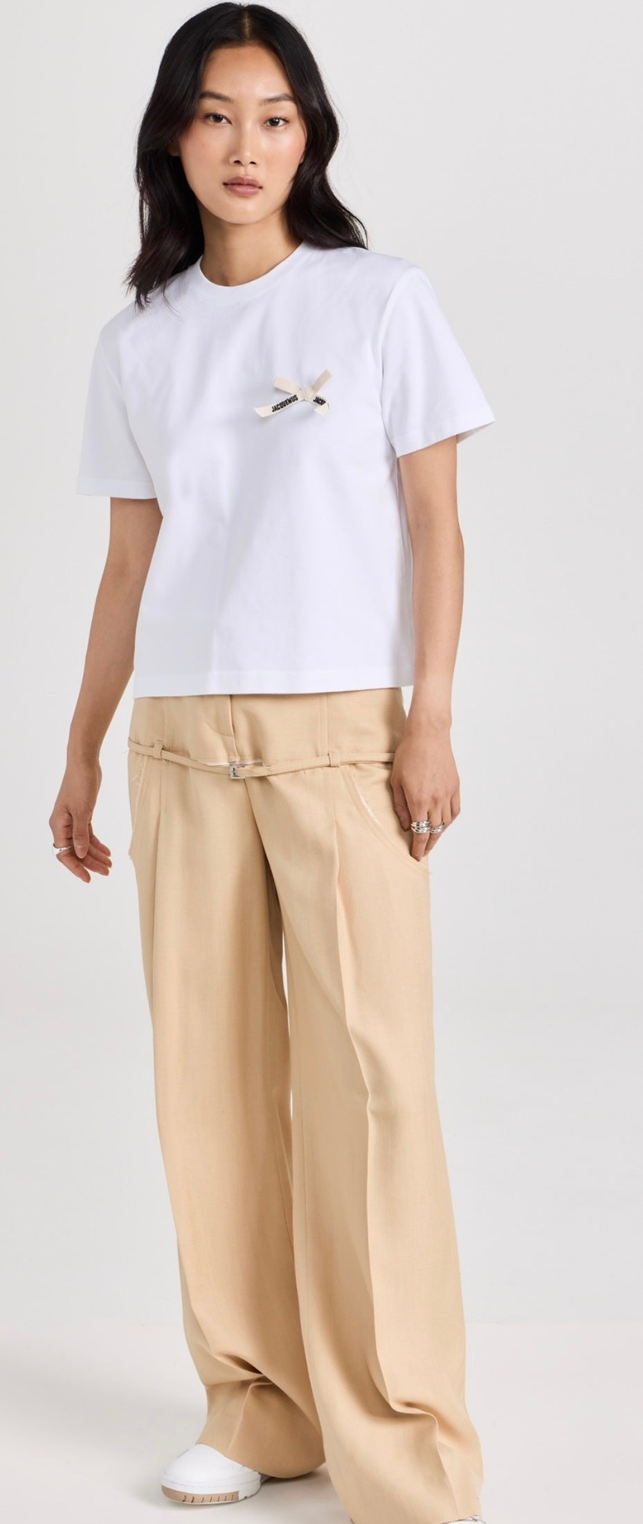 JACQUEMUS white tshirt with cream bow on chest