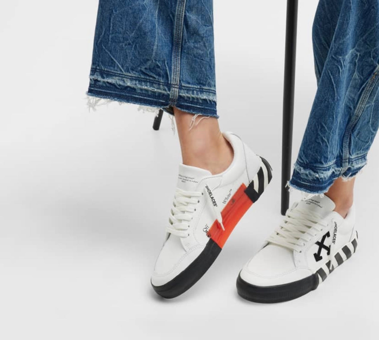 OFF-WHITE
Vulcanized Leather Low-Top Sneakers