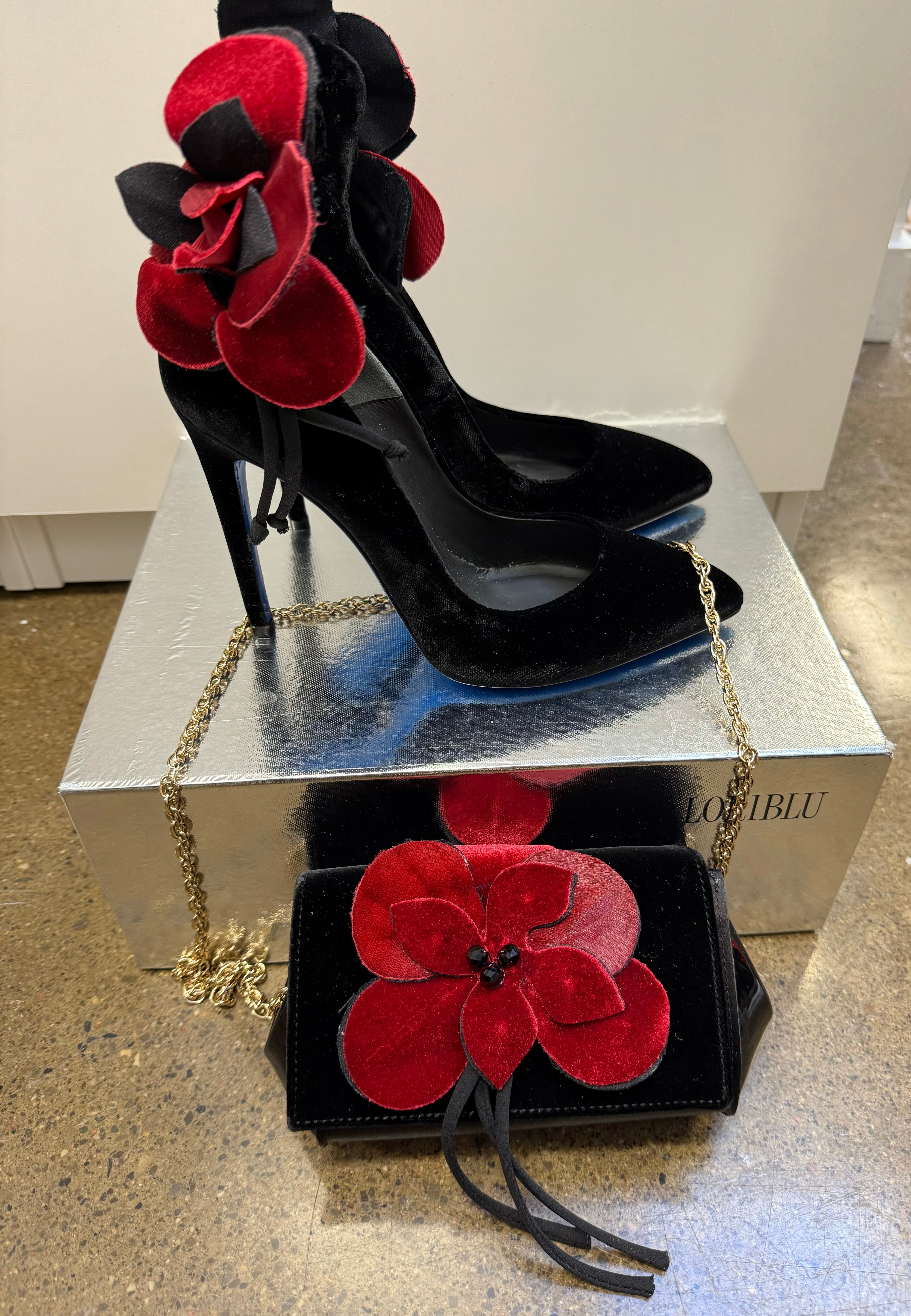 Loriblu - Black Velvet Bow Pumps & Evening Bag