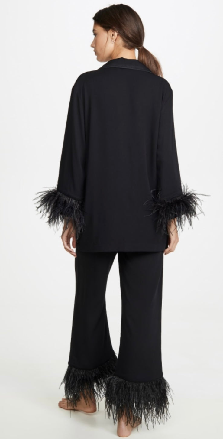 Sleeper
feather detail pajama set