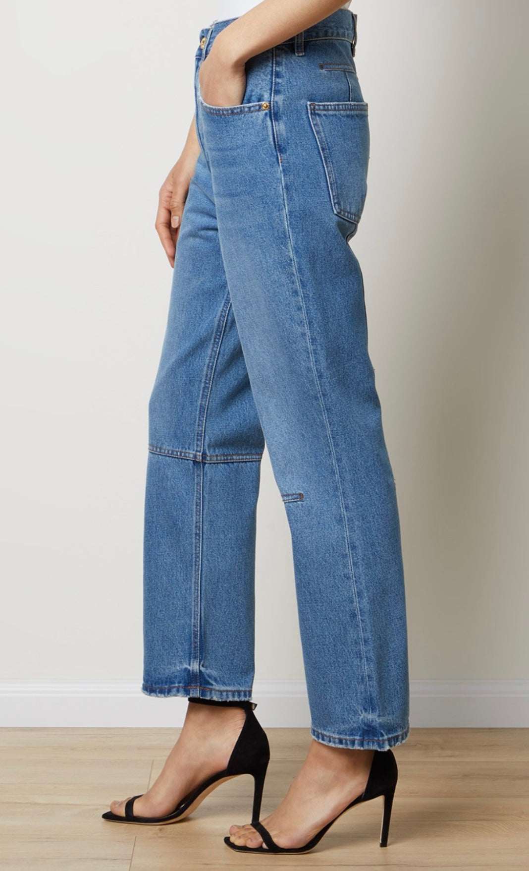 JACQUEMUS
‘KICK FLARE’ JEANS