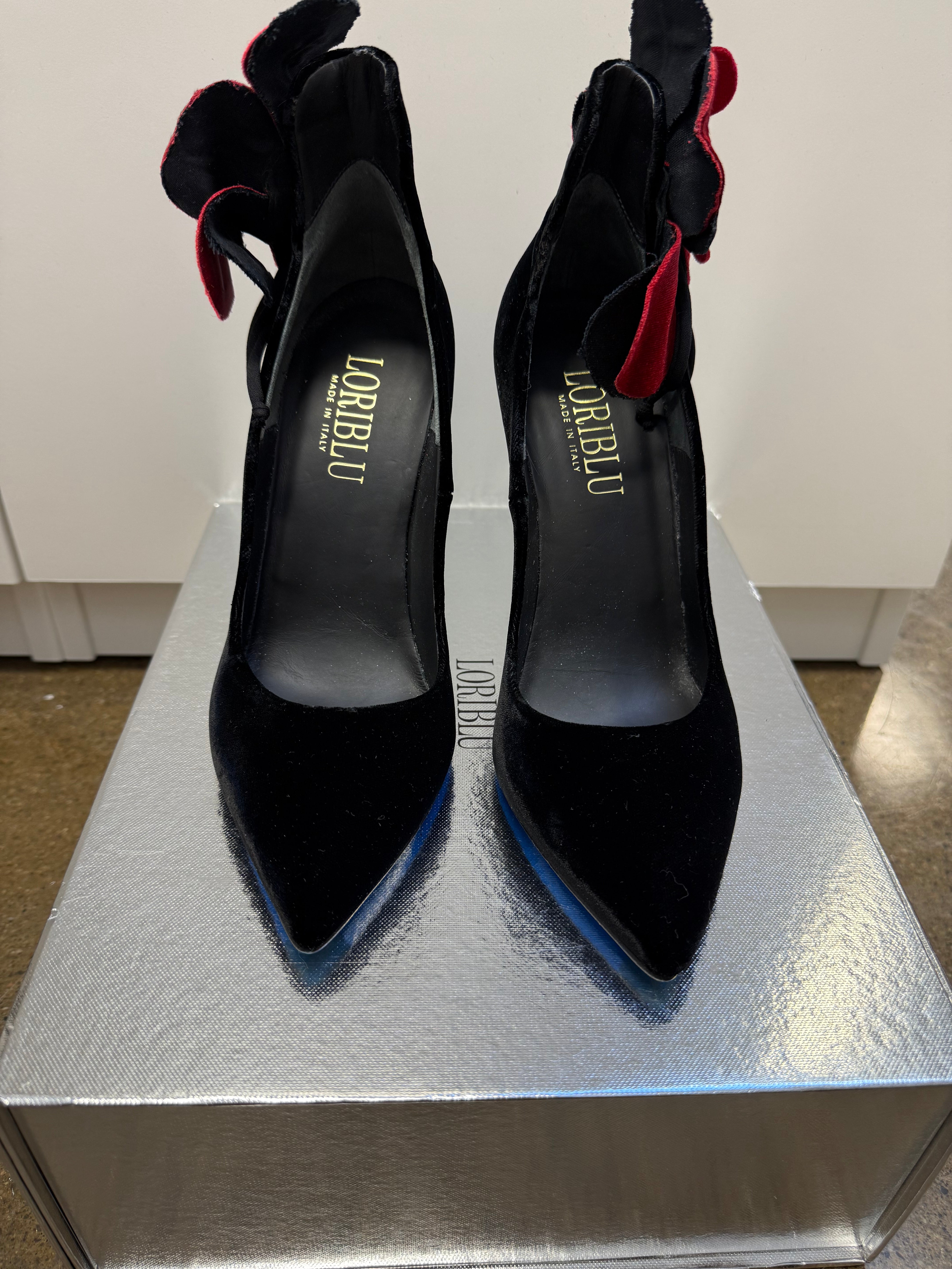 Loriblu - Black Velvet Bow Pumps & Evening Bag