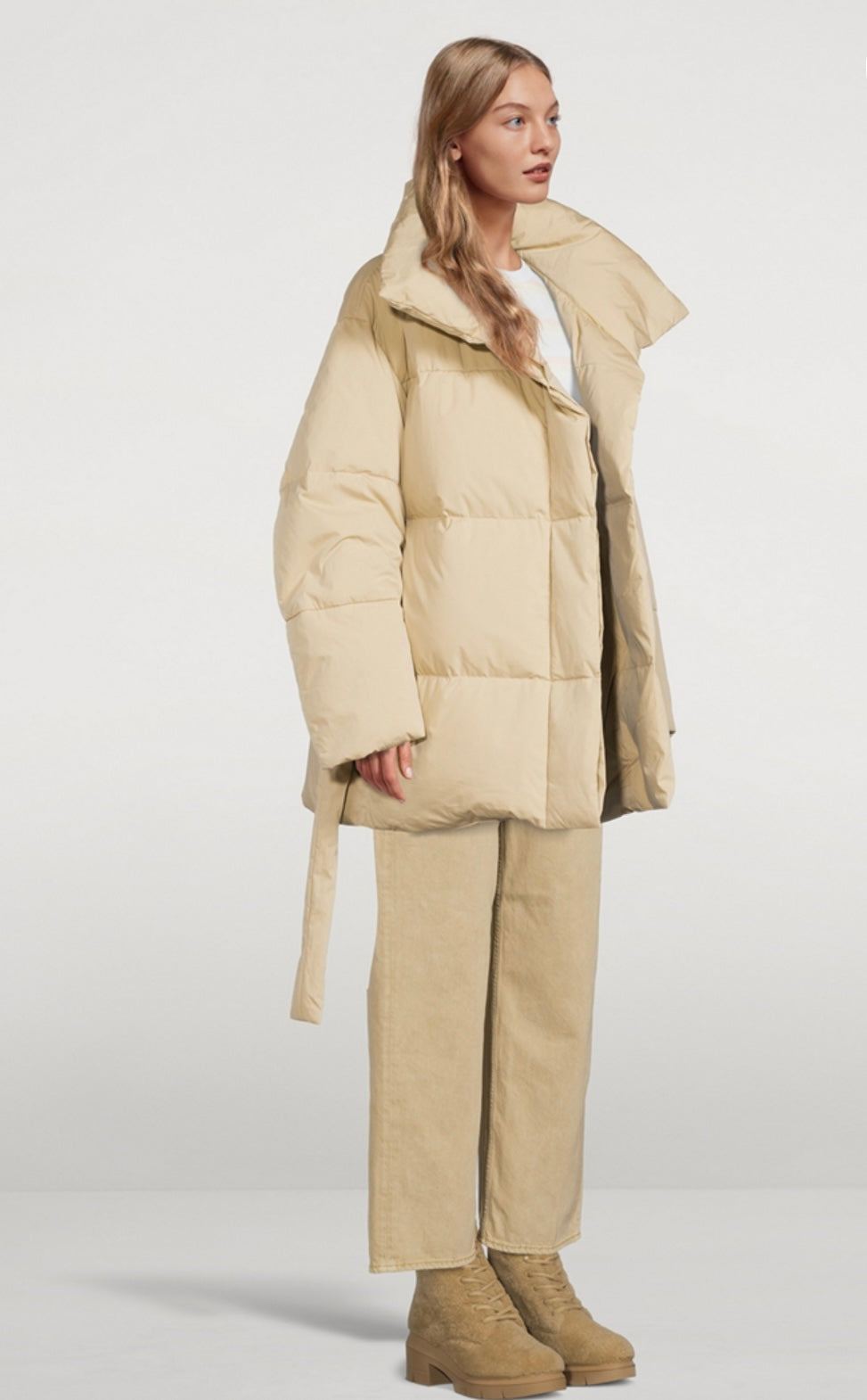 ACNE STUDIOS
Belted Puffer Jacket