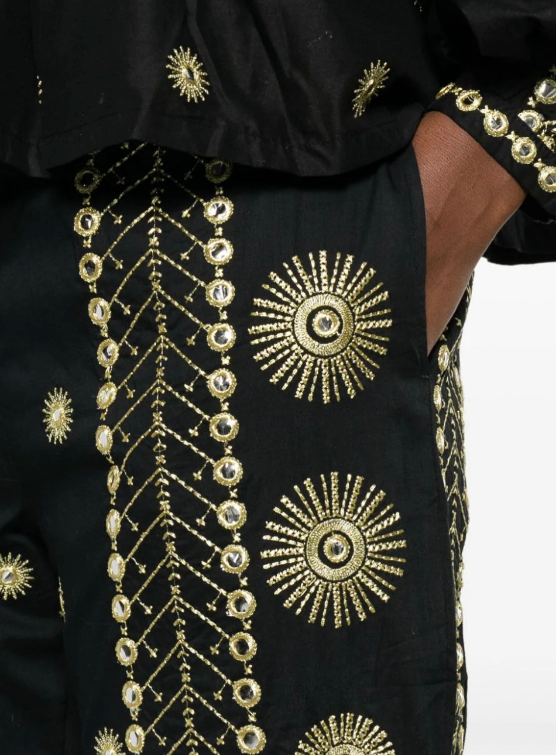 FARM Rio
Sun embroidered trousers