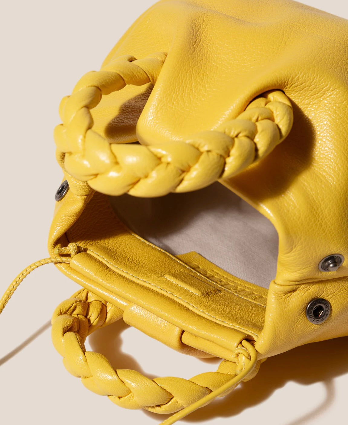 HEREU - BOMBON SUPPLE SHINY