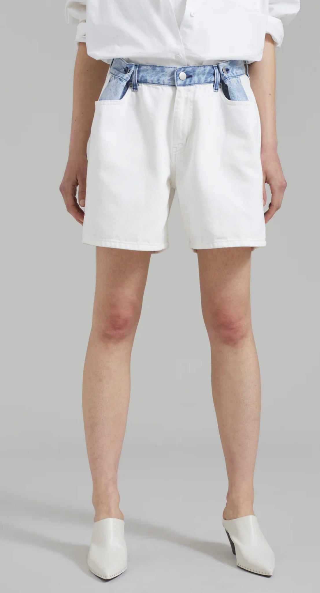 THE FRANKIE SHOP light blue/white shorts