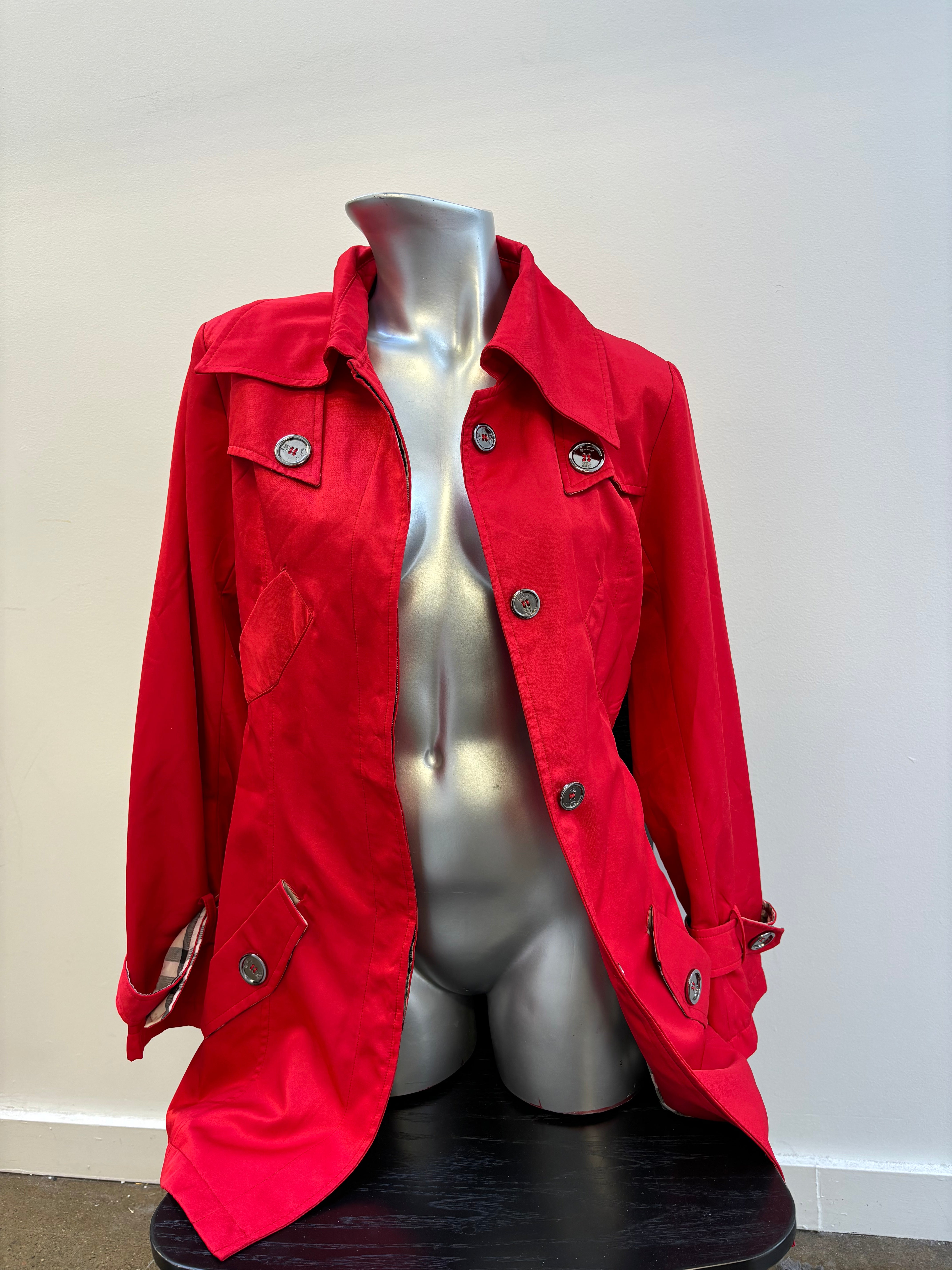 BURBERRY bright red trench coat with belt, classic print beige lining