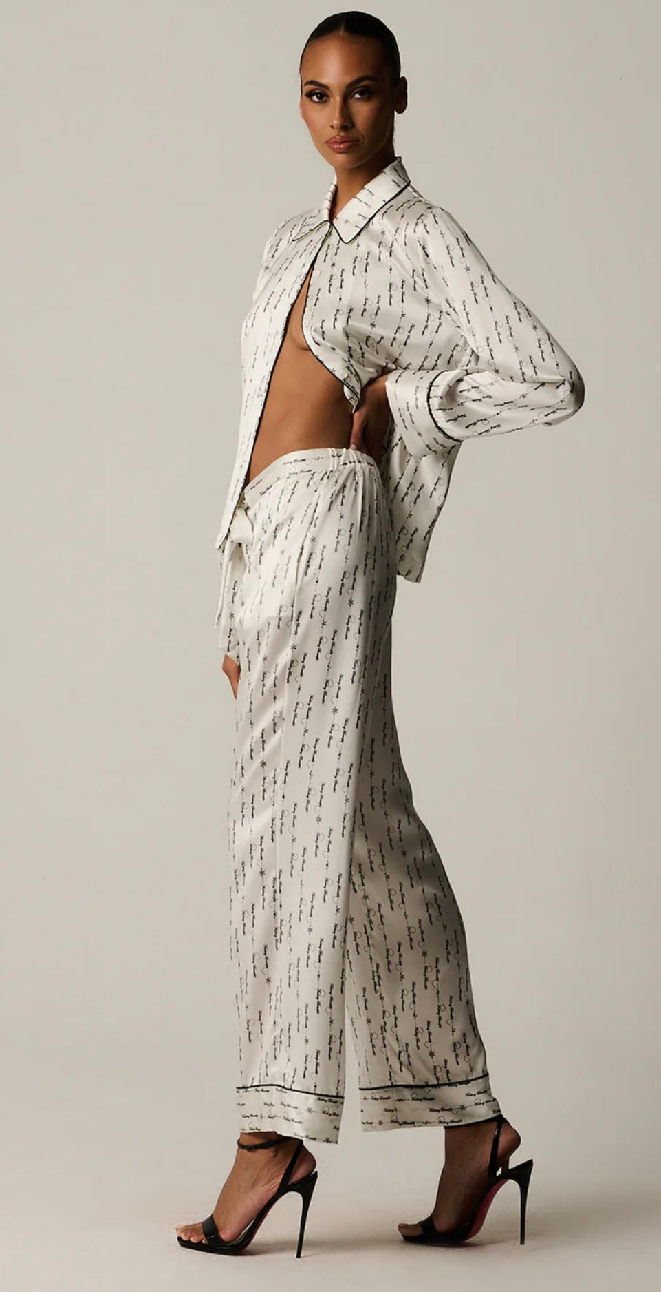 KIKI DE MONTPARNASSE - FUCKING BEAUTIFUL SILK LOUNGE SET