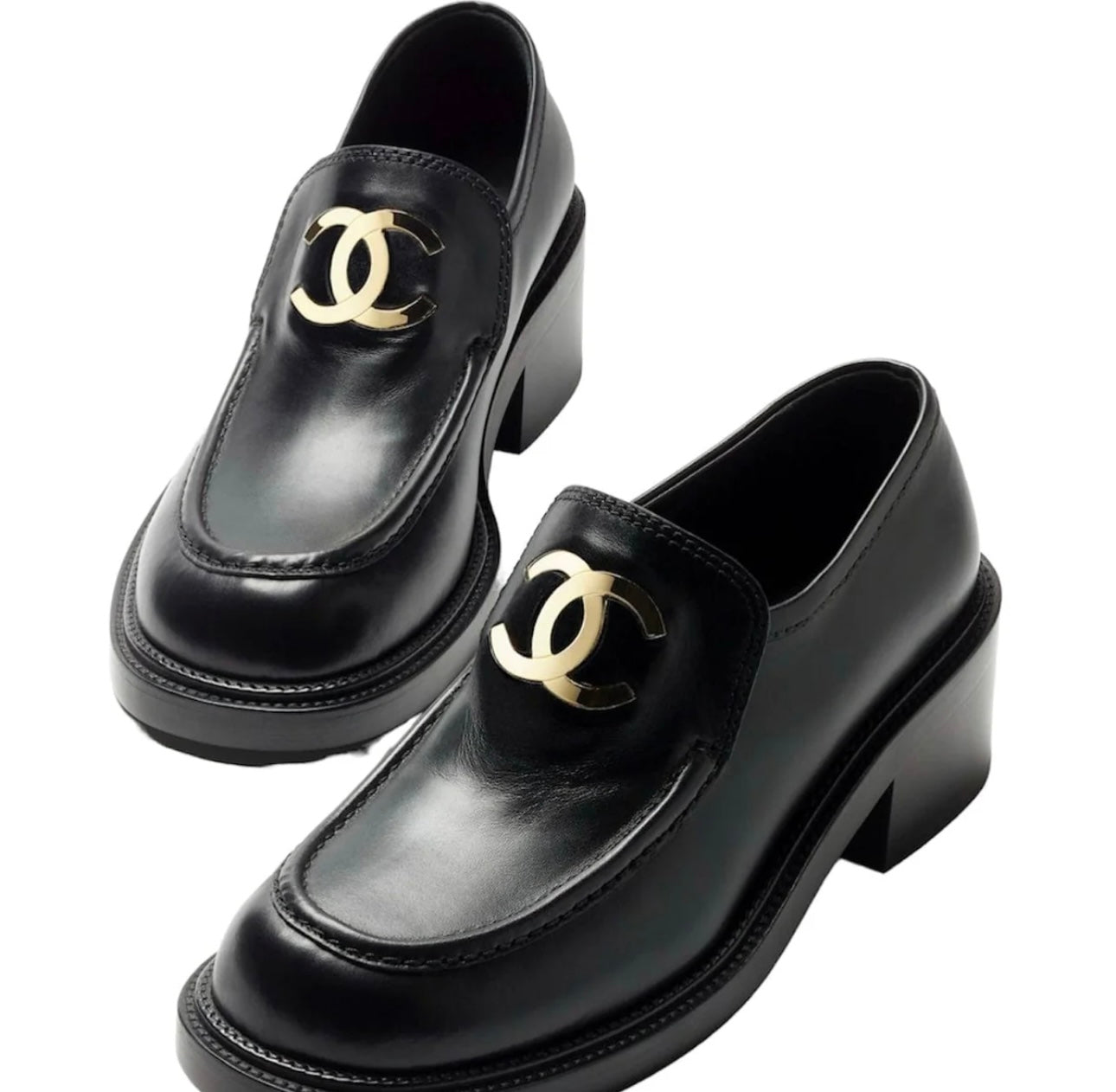 Preloved Chanel - Large CC loafers