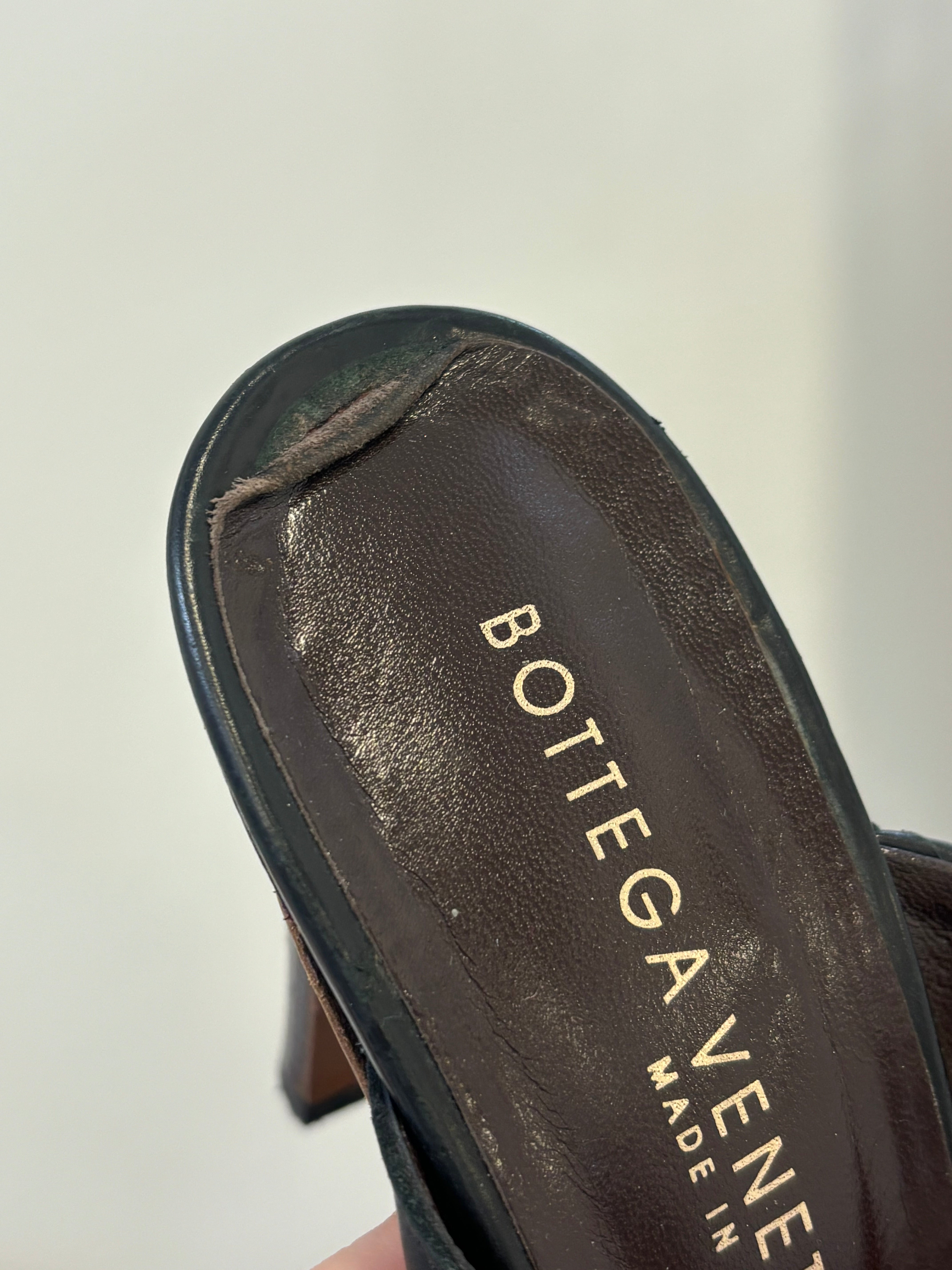 BOTTEGA VENETA vintage black/dark brown woven sandal heels