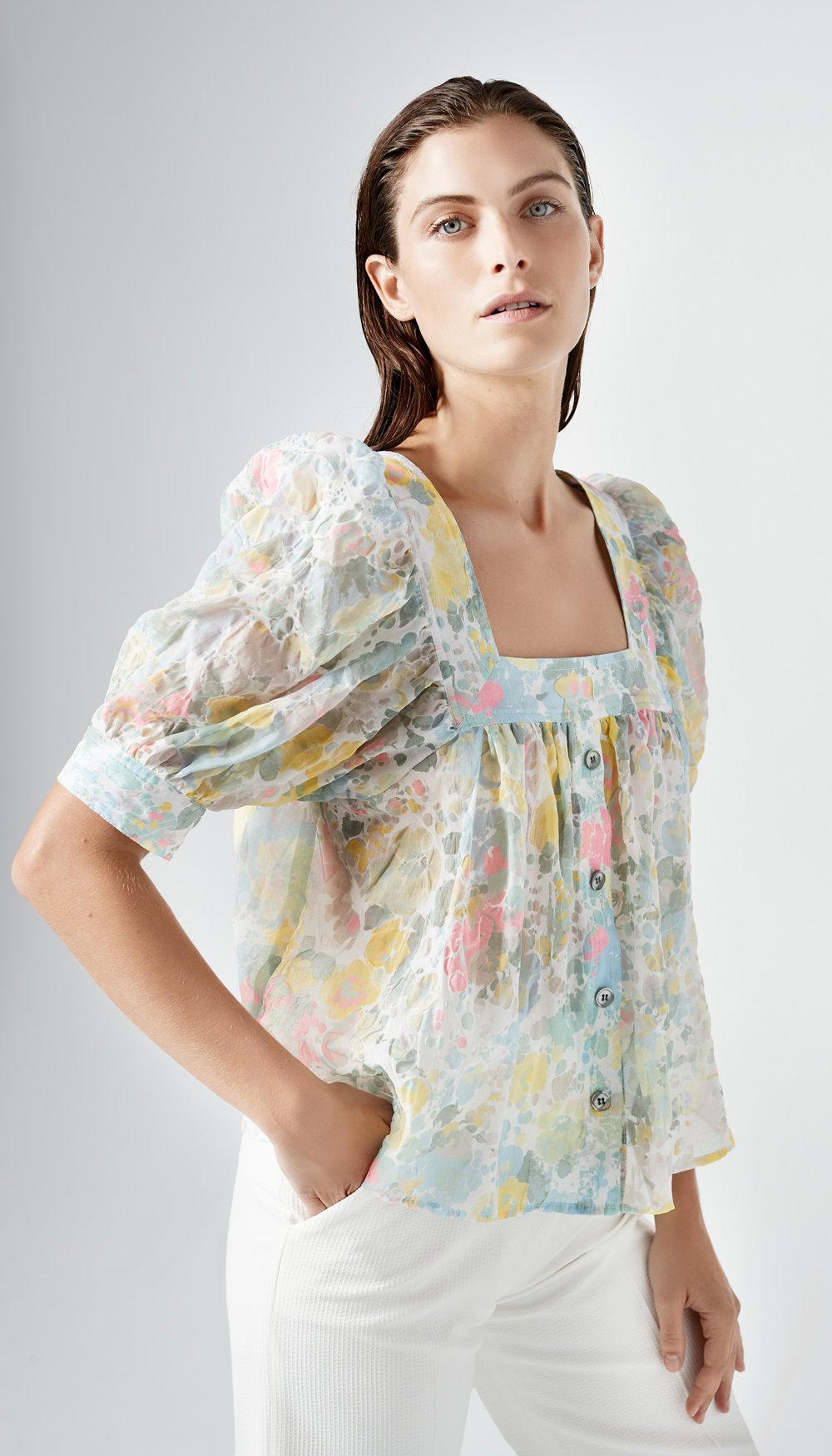 SMYTHE pastel floral top with puff sleeves and buttons