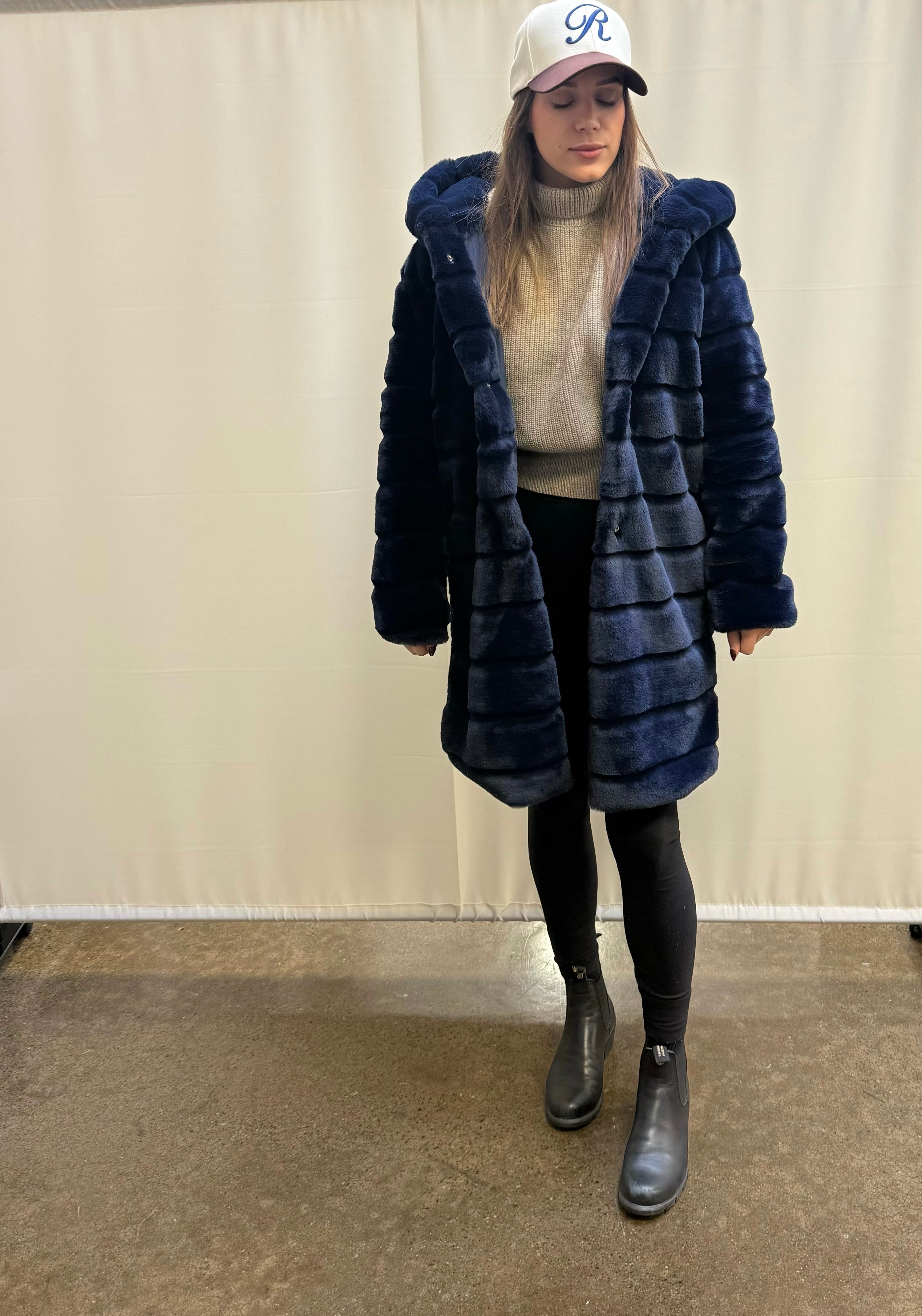 APPARIS - Navy faux fur hooded jacket
