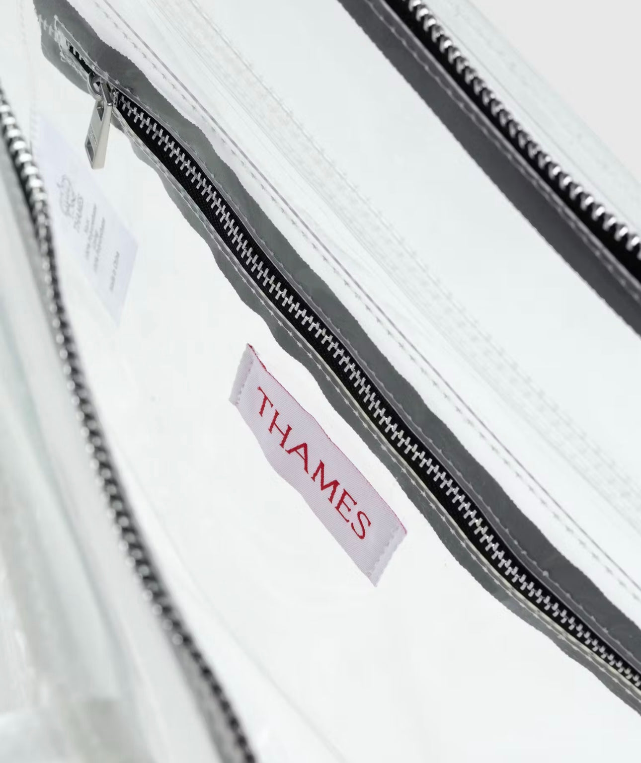 THAMES MMXX.
Transparent Shoplifter Tote