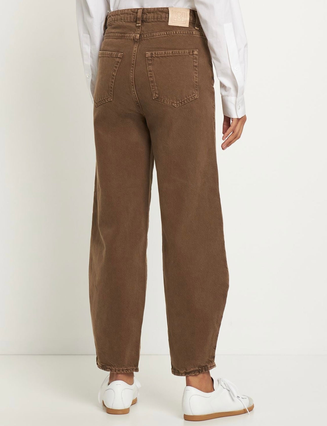 TOTEME
Brown Barrel Jeans