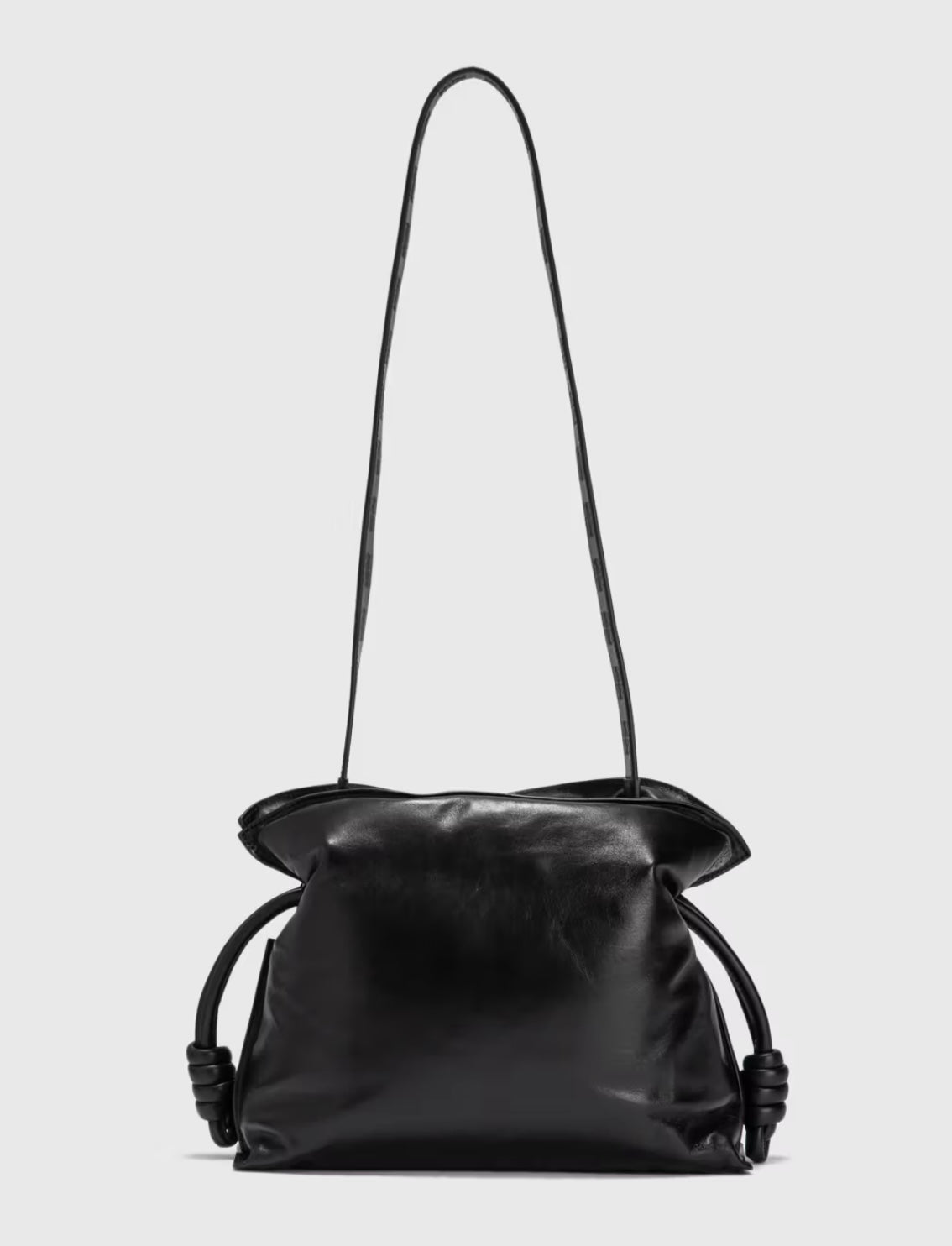 PRELOVED LOEWE -
PUFFER FLAMENCO CLUTCH