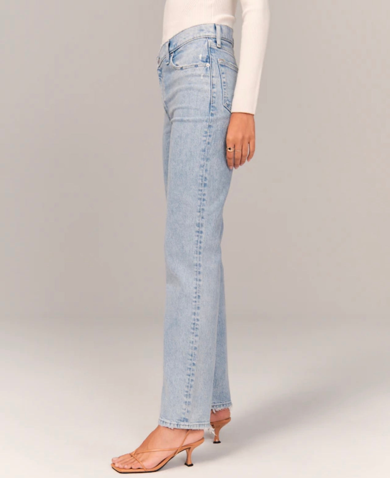 Abercrombie & Fitch - The 90s Straight Ultra High Rise Jeans Acid Wash