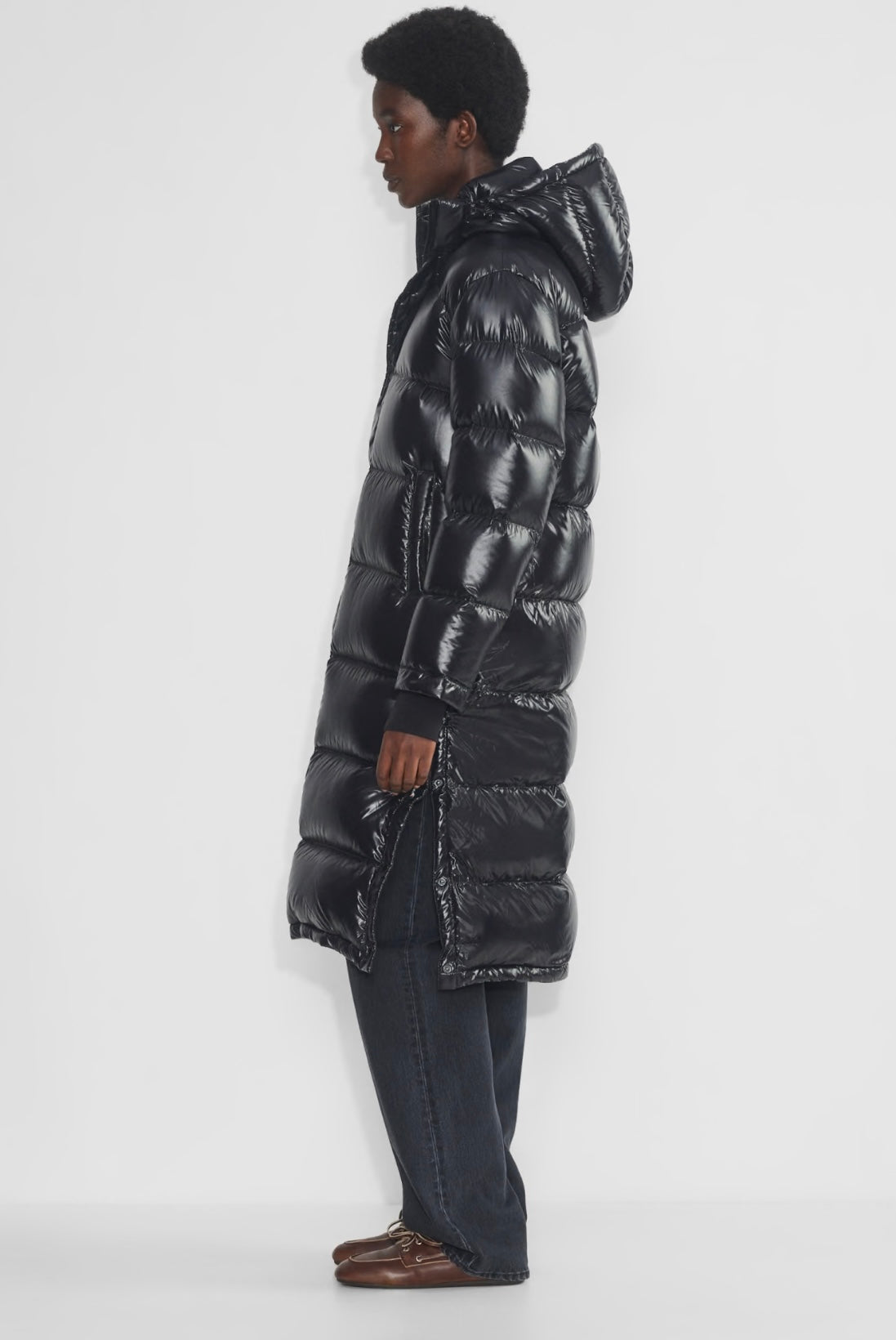 The Super Puff -
The Super Puff Long hi-gloss Jacket
