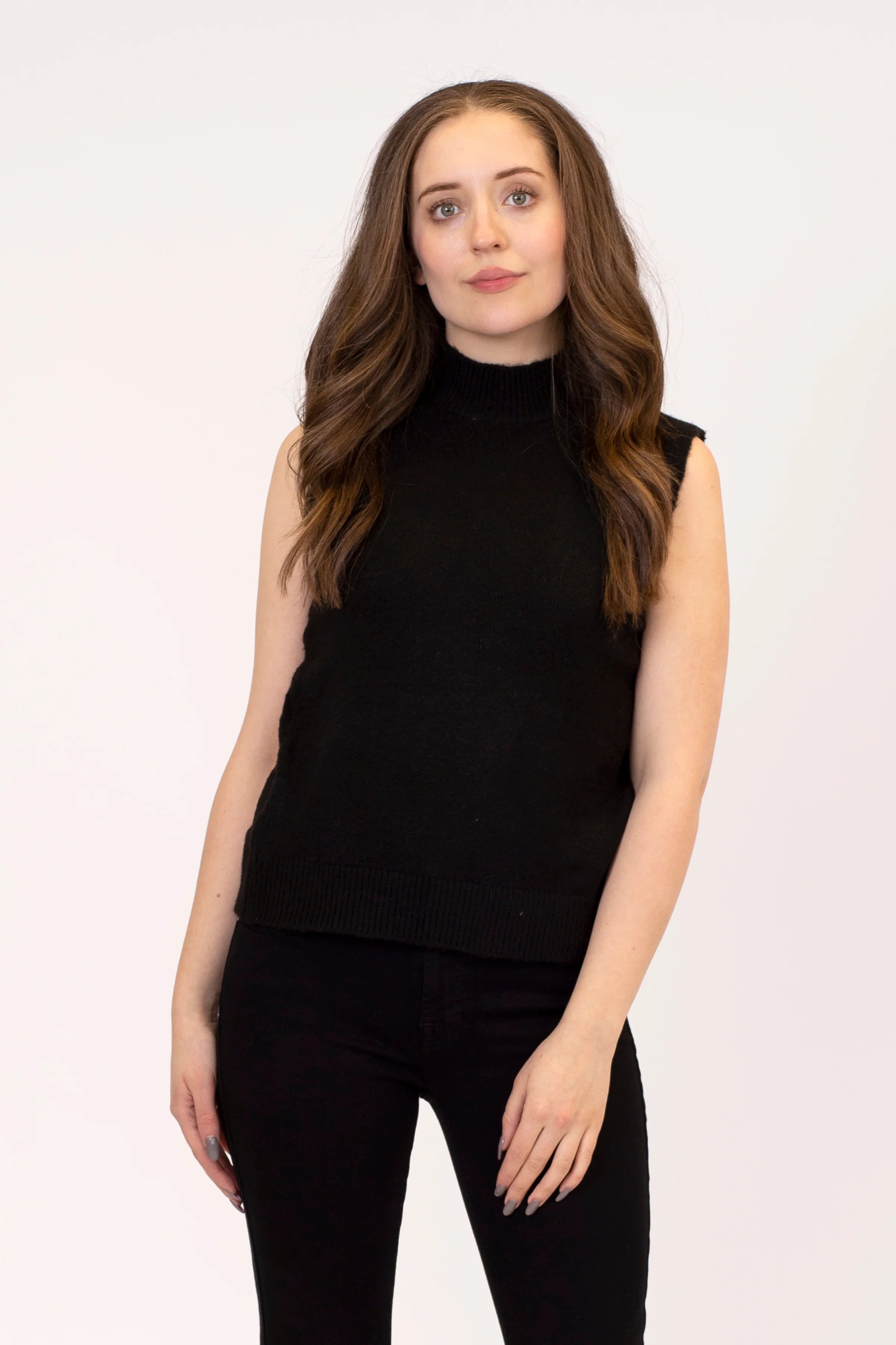 LYLA + LUXE shell sweater