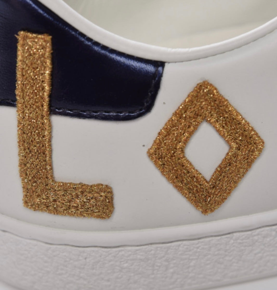 GUCCI
MENS Calfskin Nappa Web LOVED Embroidered Ace Sneakers