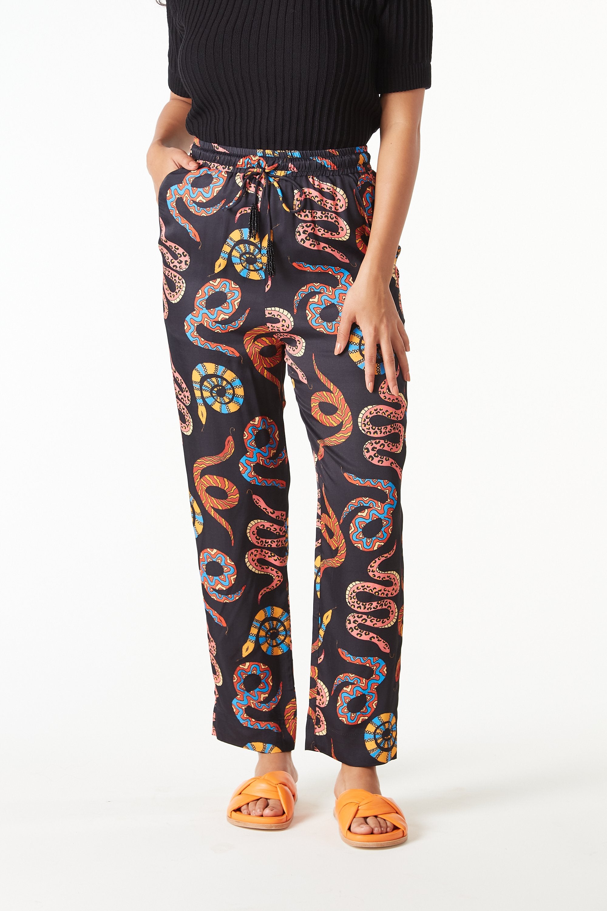 FARM RIO black baggy drawstring pant