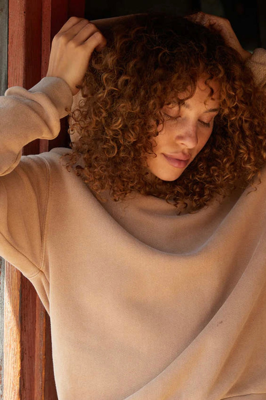 PERFECT WHITE TEE - Heart Pullover Hoodie & Sweatpants