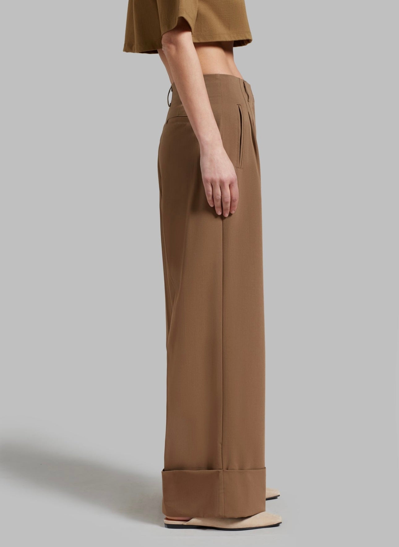 The Frankie Shop - Dax Wide Cuff Trousers – Brown Cream Villa