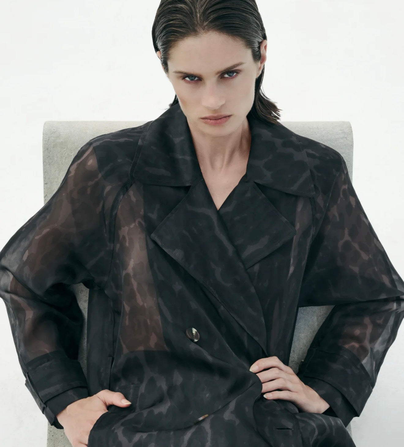 APPARIS Lana Trench Coat