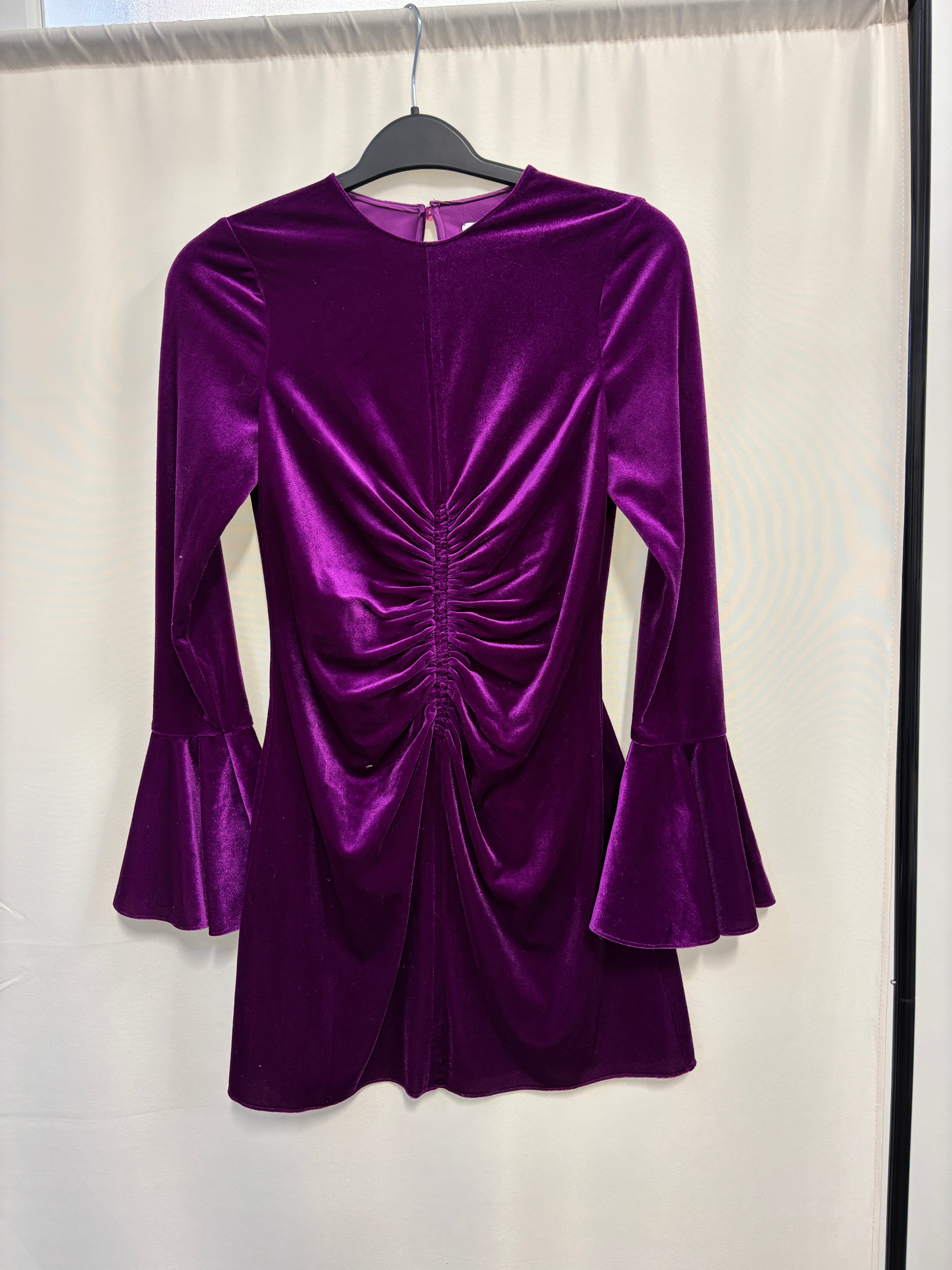 SAYLOR - VELVET BELL SLEEVE DRESS