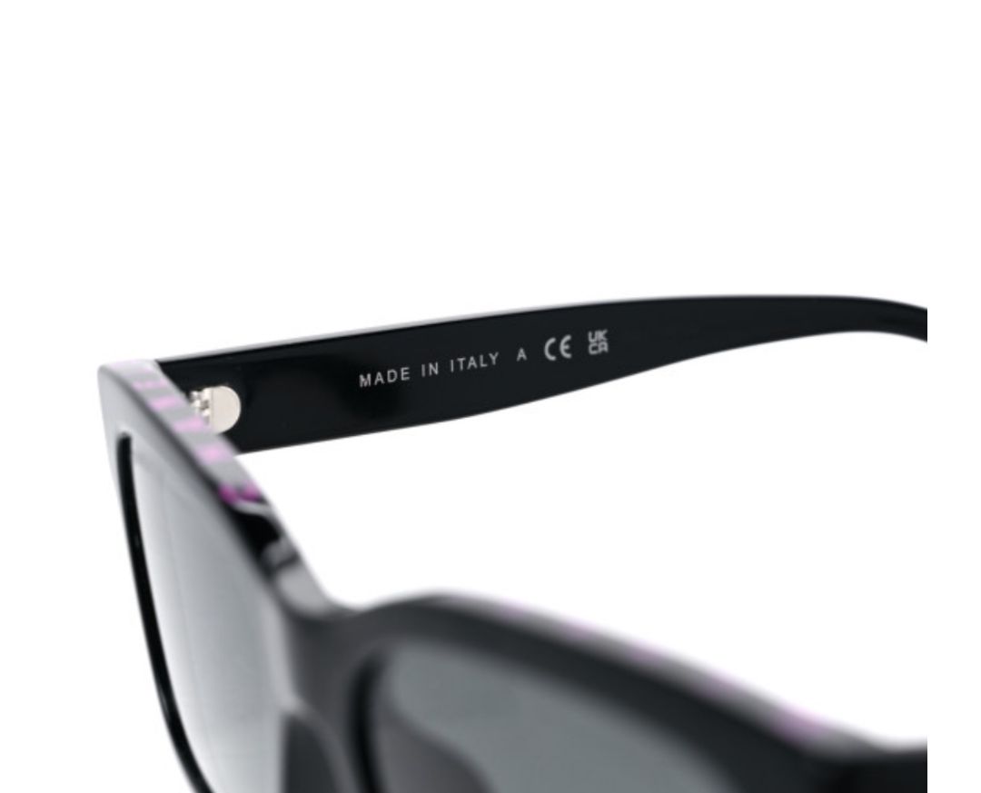 CHANEL - square sunglasses with chanel logo on top