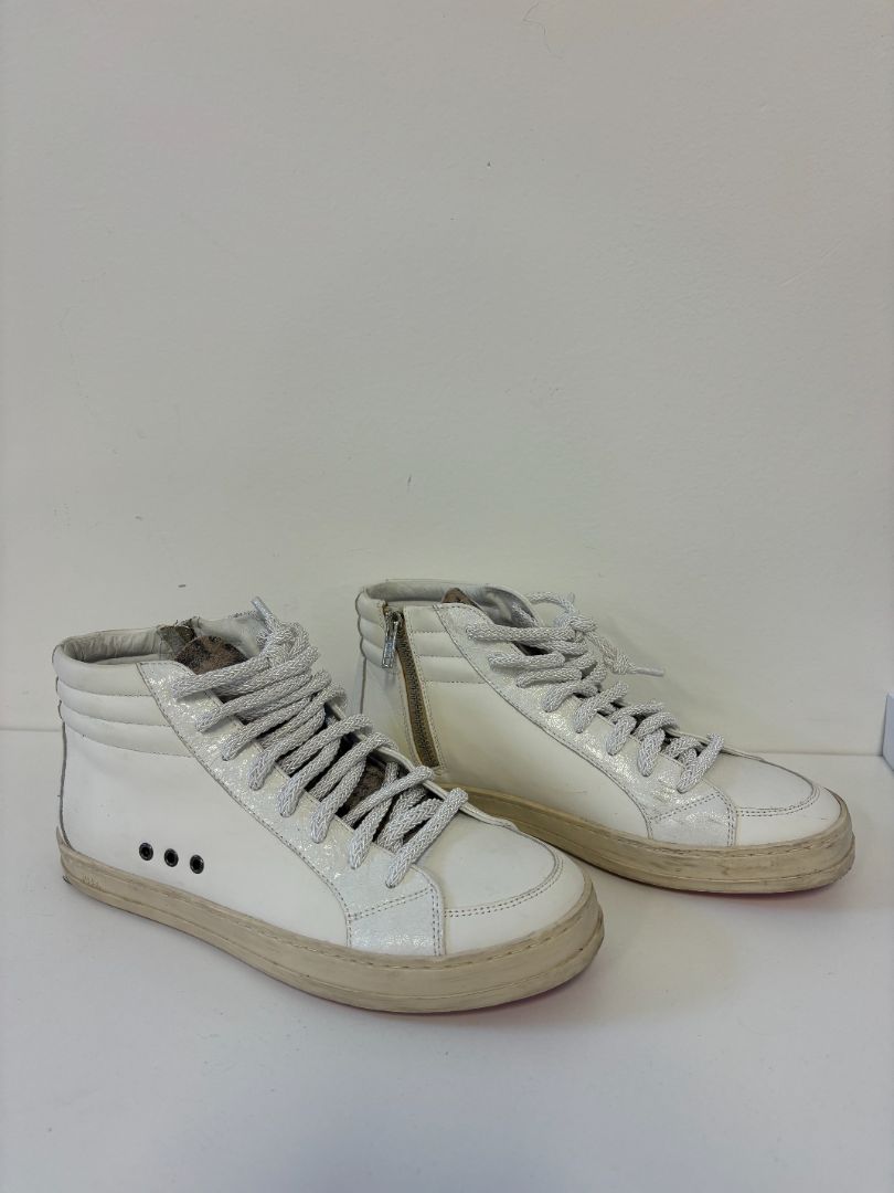 P448 - High Top Sneaker