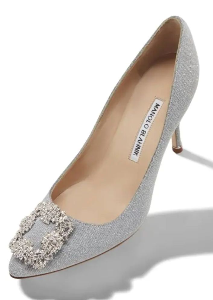 MANOLO BLAHNIK silver hangisi pumps