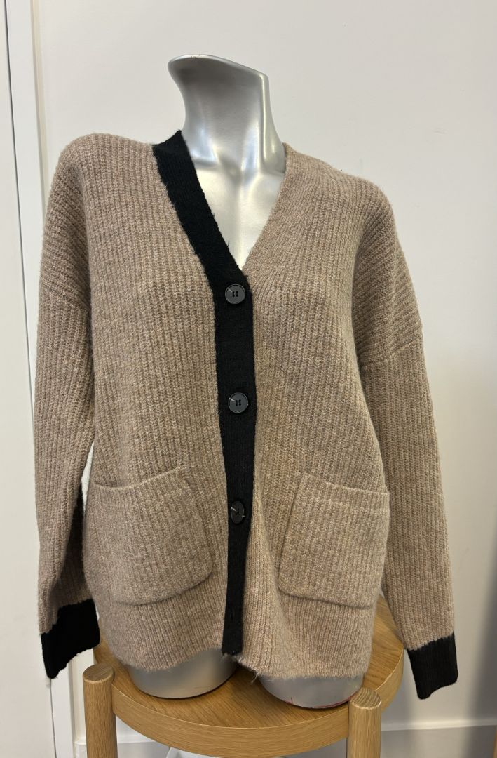 Line Phoenix Cardigan,