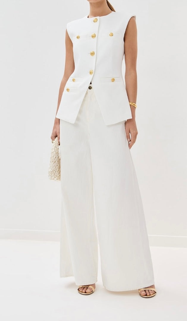 VERONICA BEARD white vest with gold buttons
