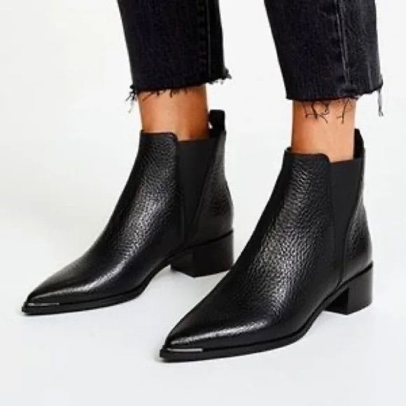 ACNE STUDIOS Black Pebbled Leather Pointed Toe Boot