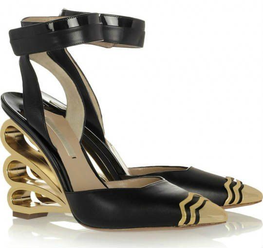 NICHOLAS KIRKWOOD black heels with funky gold sculpted wegde