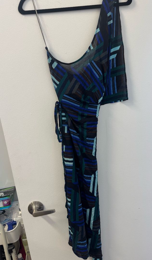 HERMES (no brand tag) blue geometric wrap