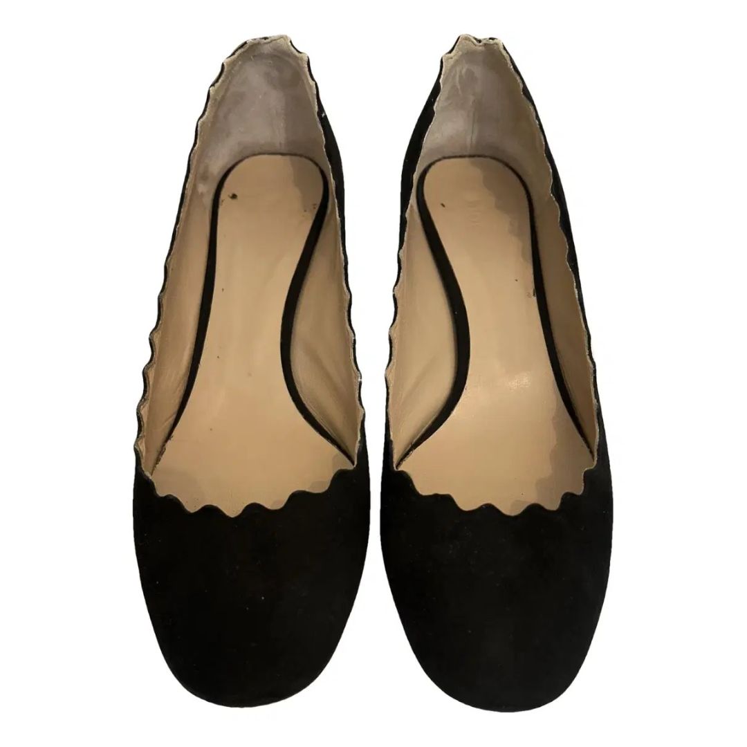 CHLOE black scalloped velvet block heel