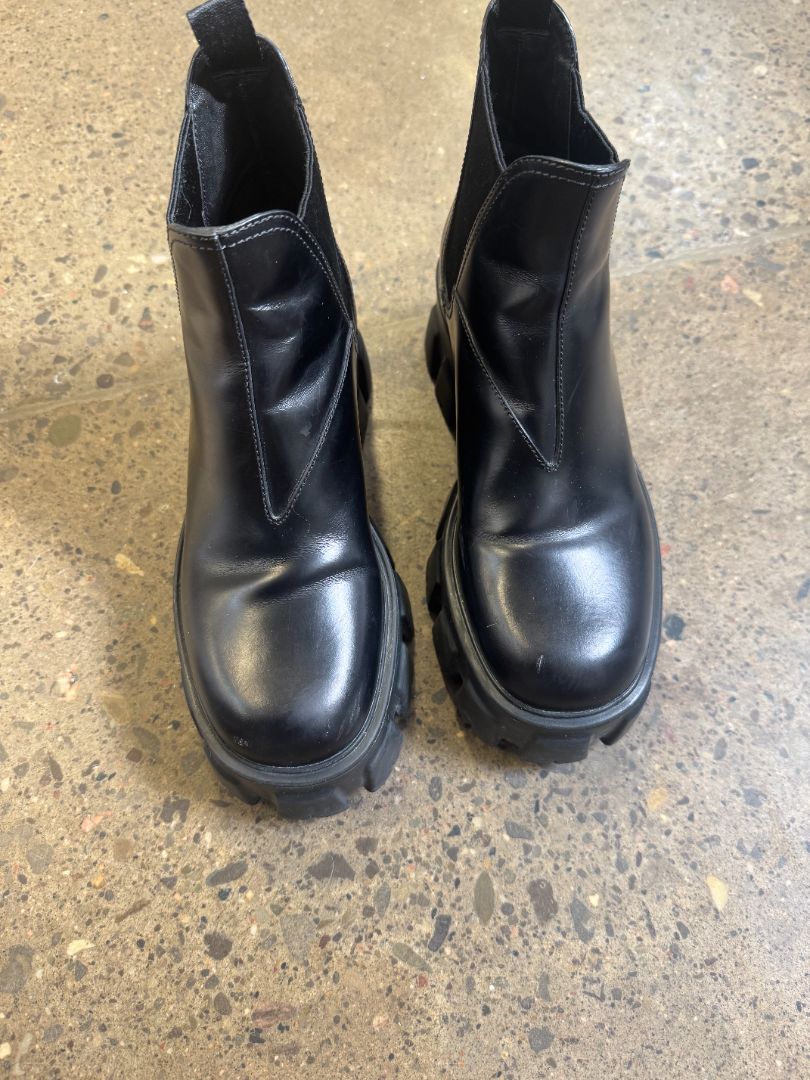 PRADA leather light weight monolith chelsea boot