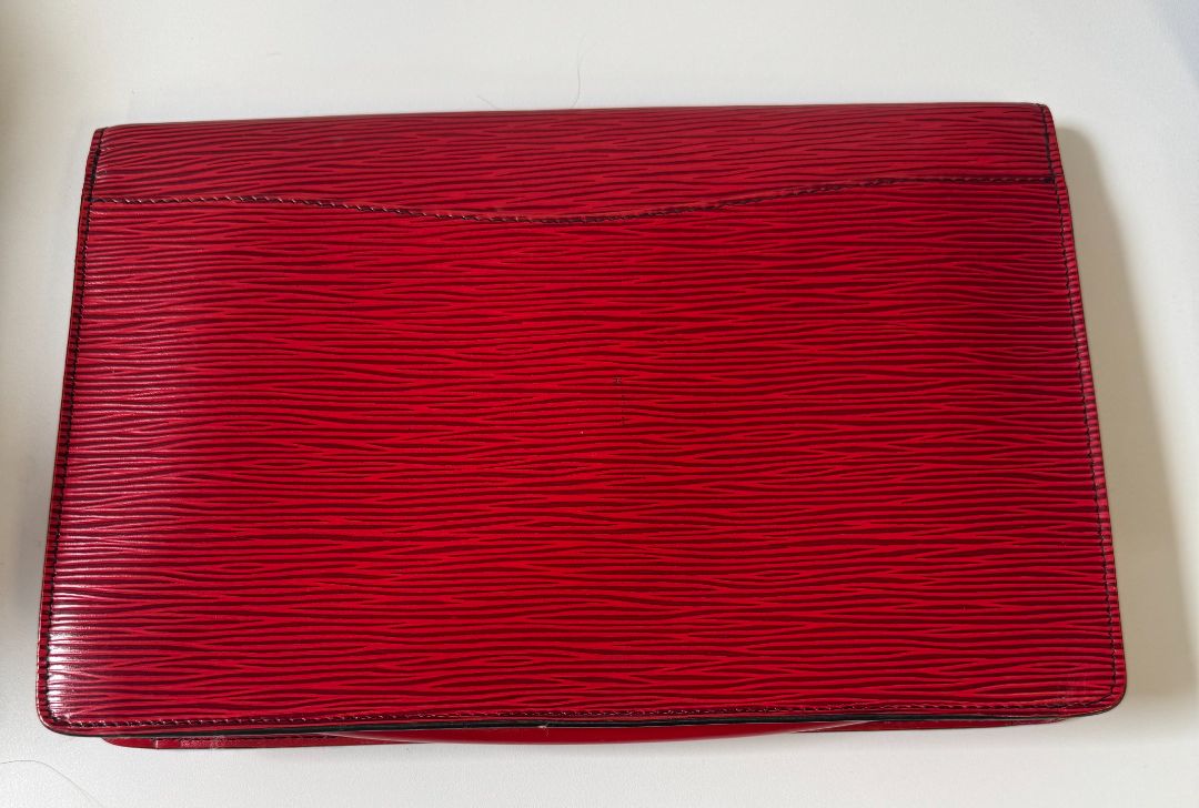 LOUIS VUITTON red envelope clutch bag, w dust bag