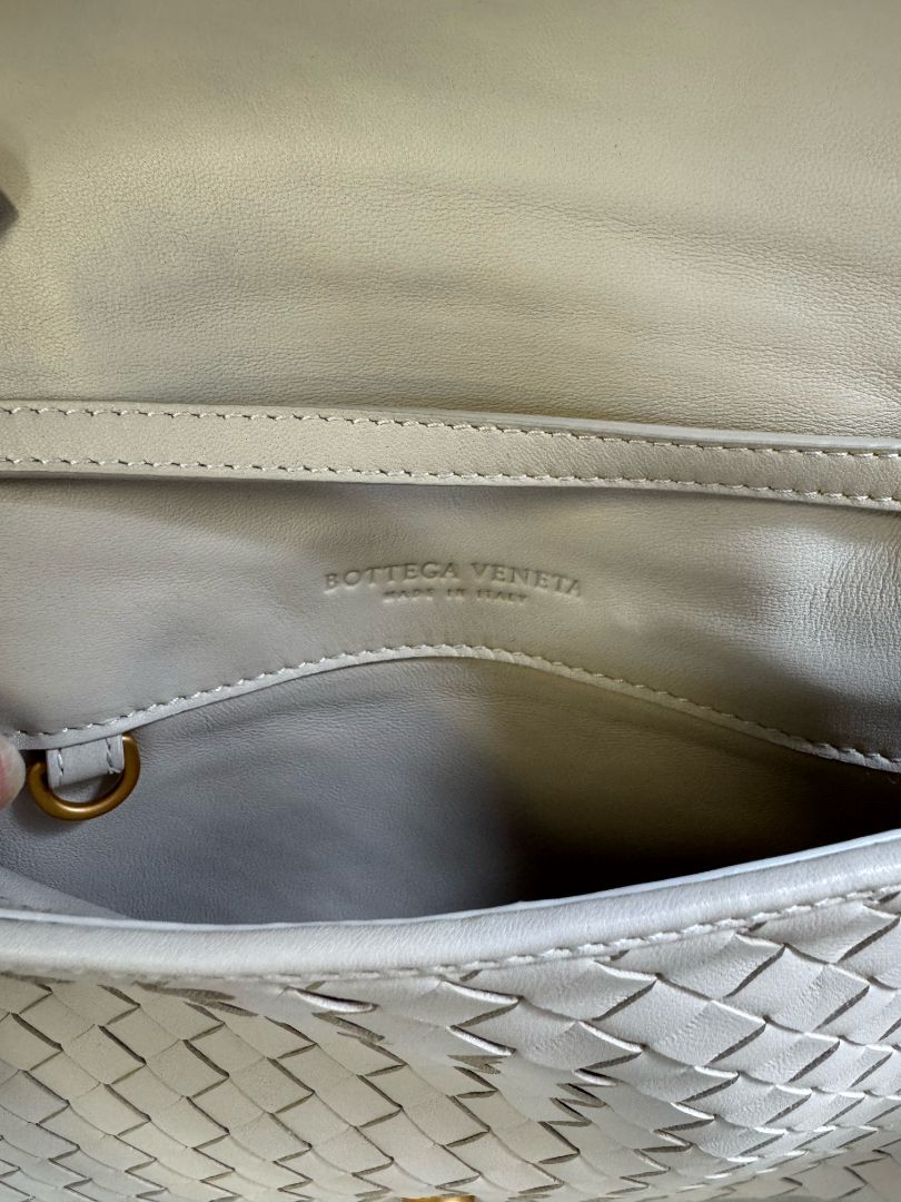 BOTTEGA VENETA intrecciato leather woven shoulder bag, w dust bag, long strap, O/S