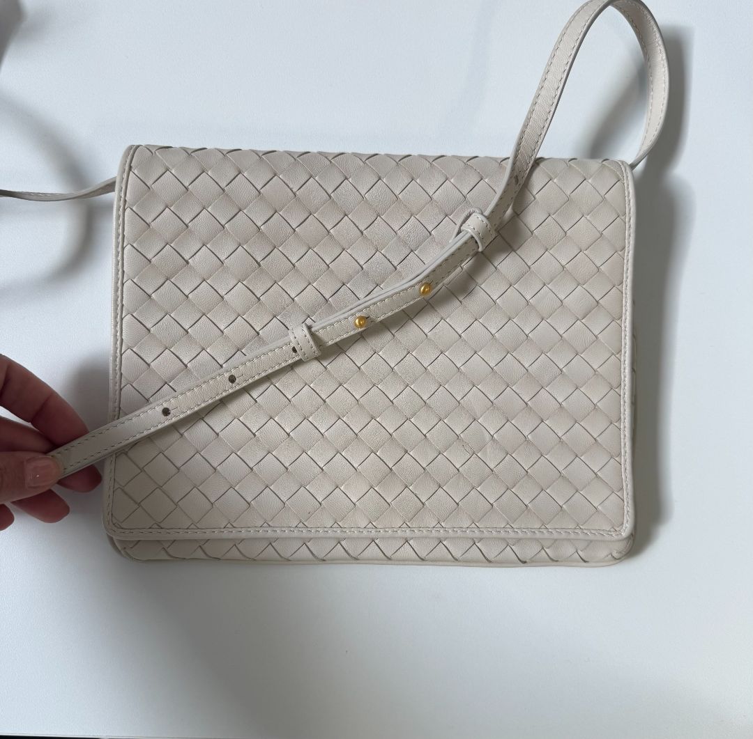 BOTTEGA VENETA intrecciato leather woven shoulder bag, w dust bag, long strap, O/S