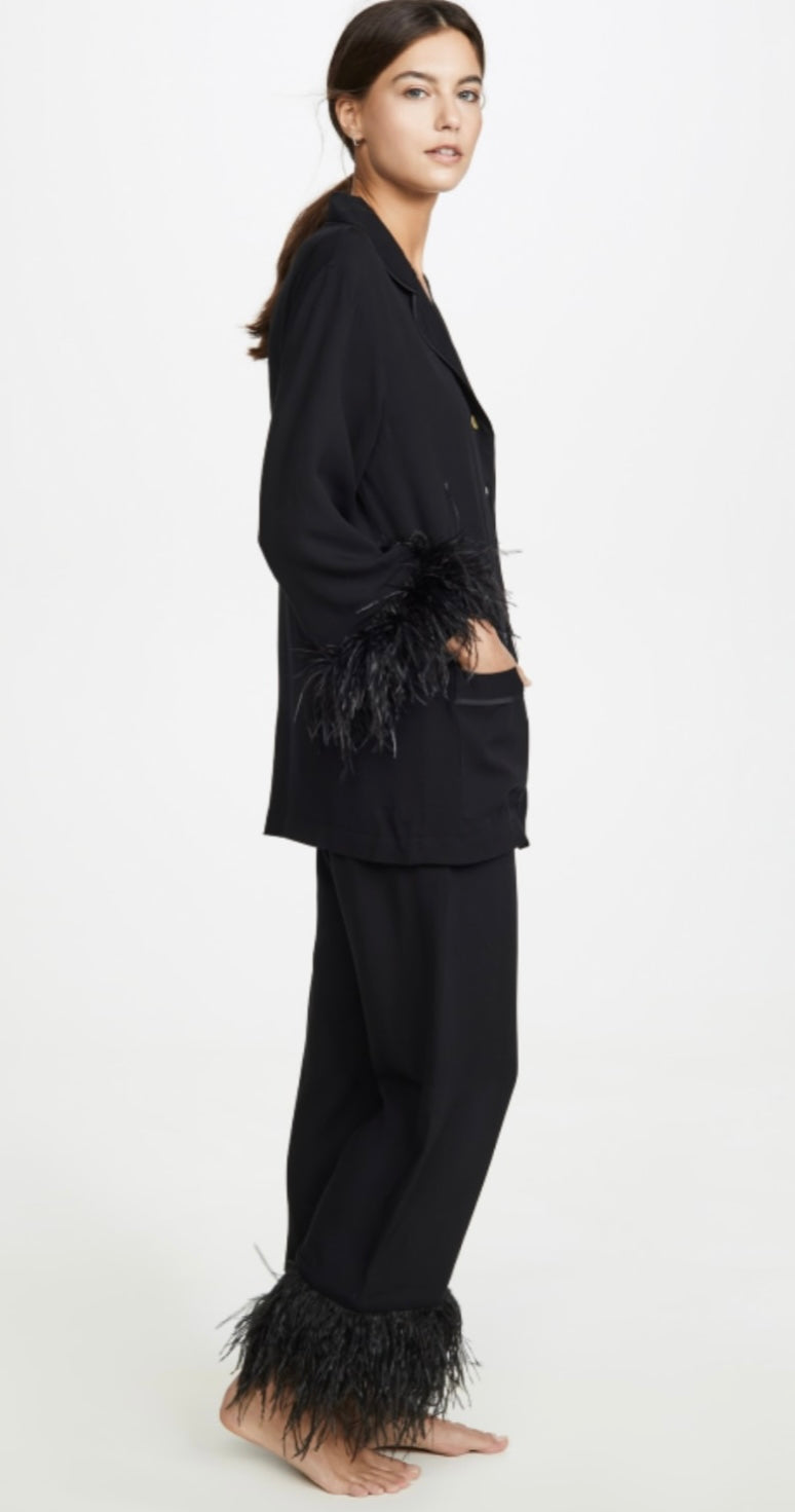 Sleeper
feather detail pajama set