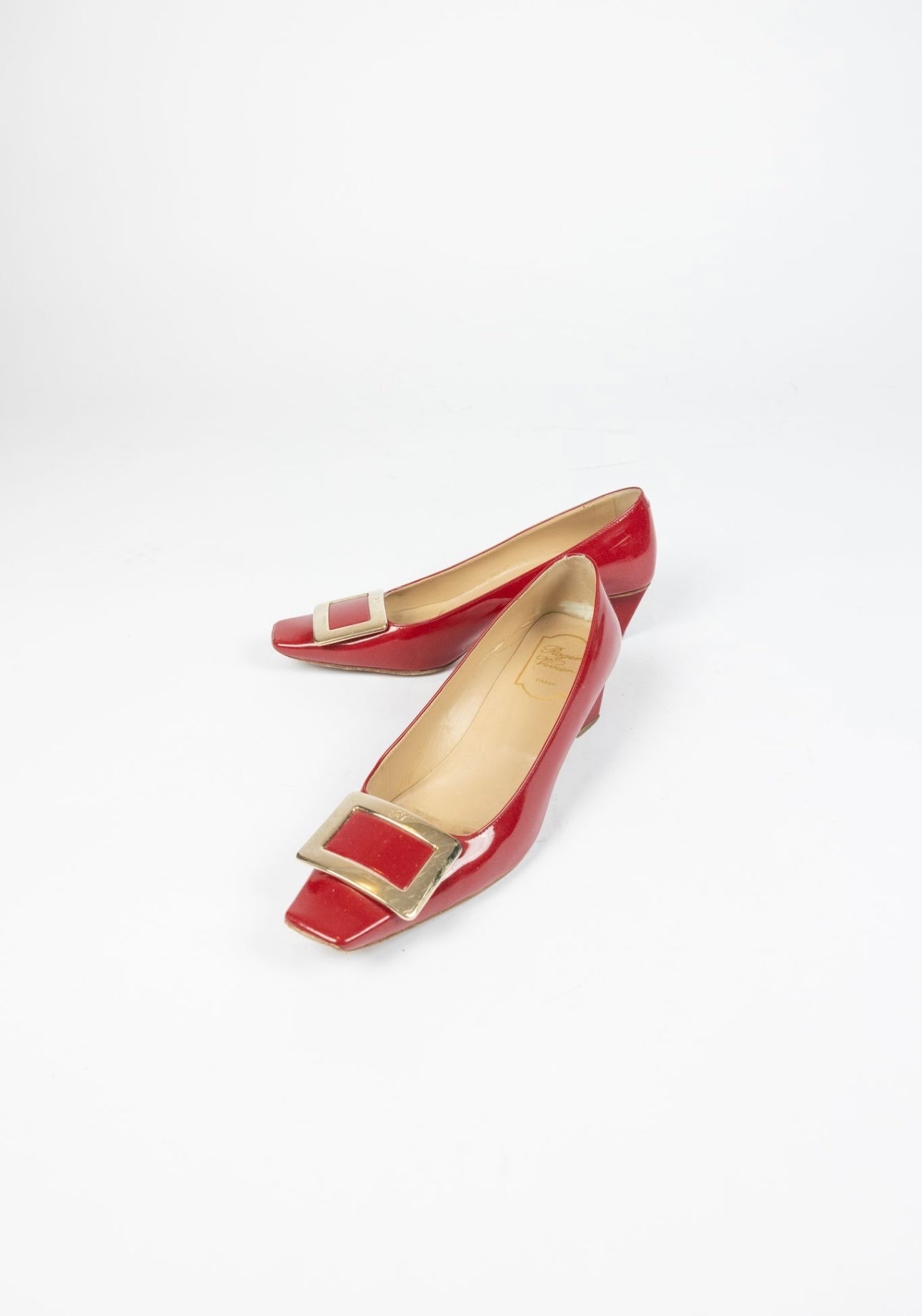 Roger Vivier - Belle Vivier Buckle Pump (Women)