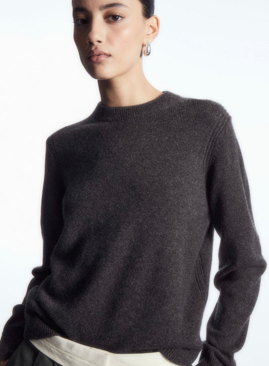 COS - PURE CASHMERE SWEATER