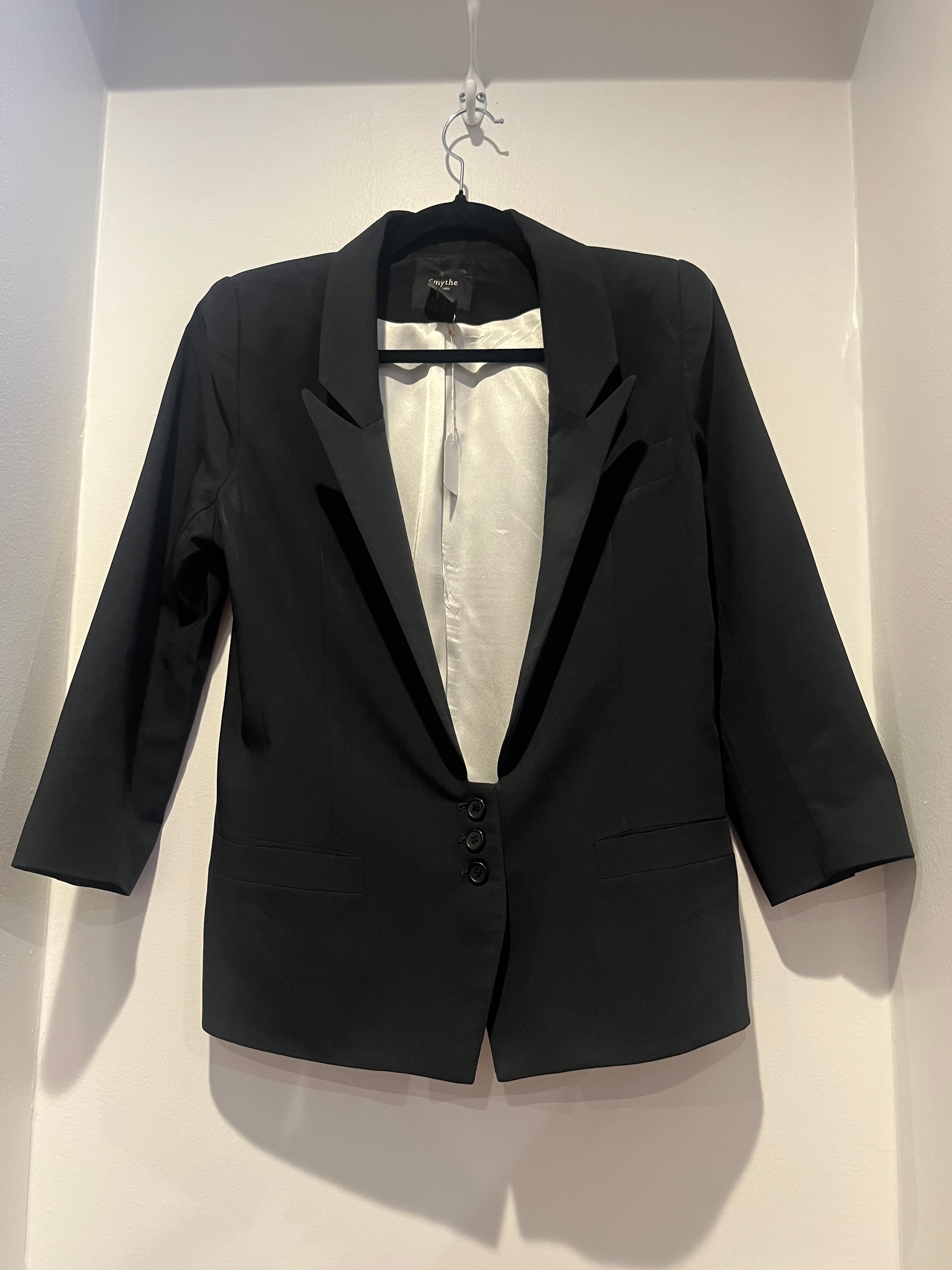 SMYTHE black blazer