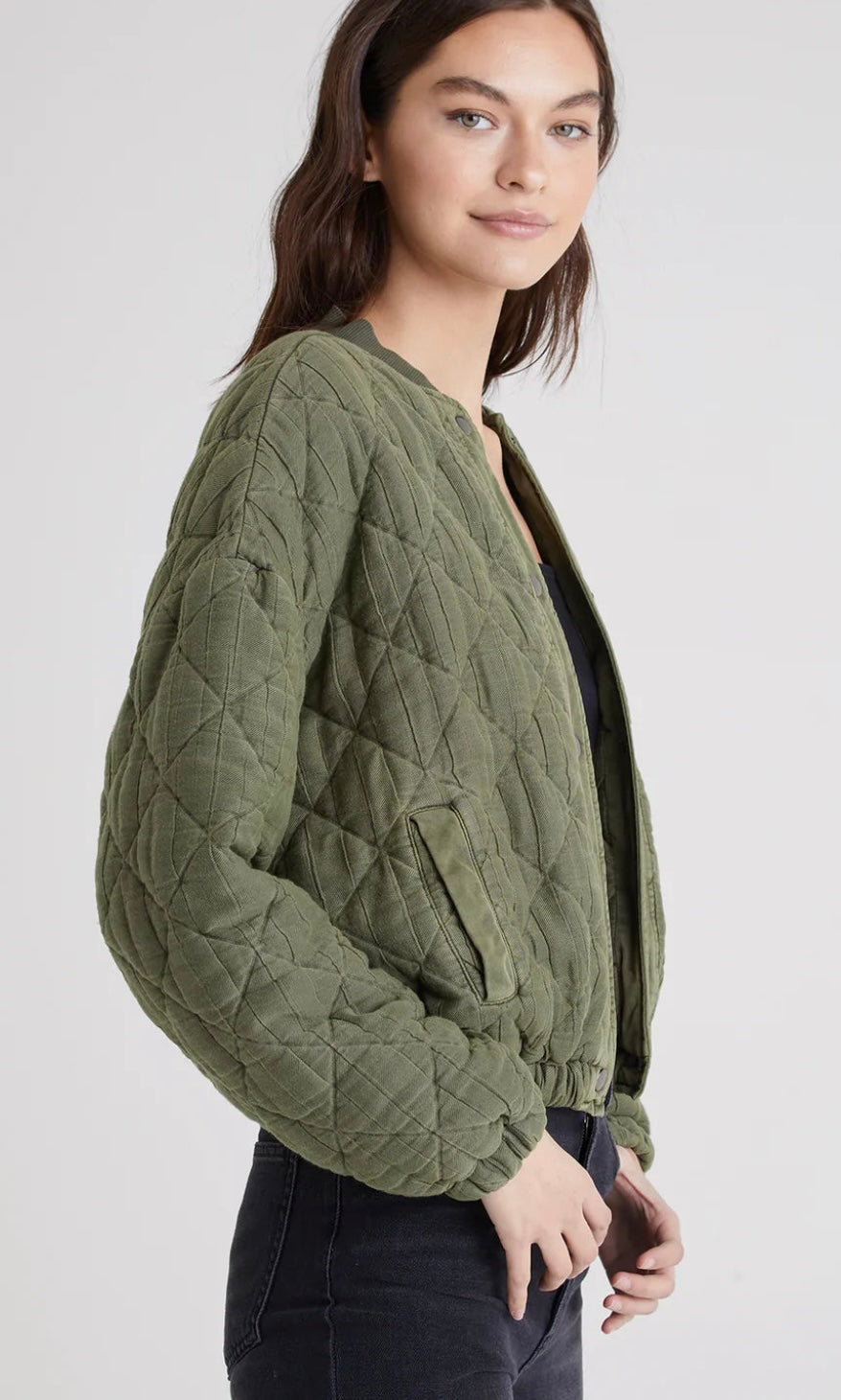 BELLA DAHL - WANDERLUST WELT POCKET BOMBER JACKET- FERNWOOD