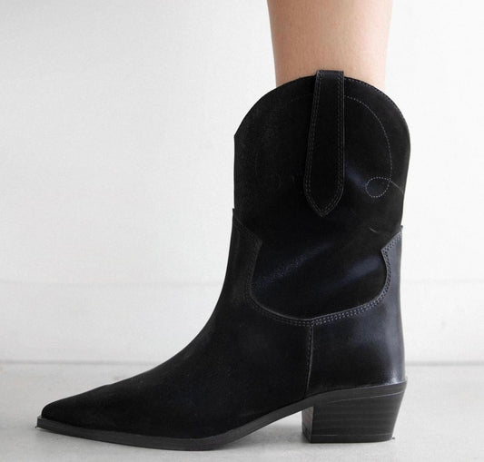 OAK & FORT- women’s black boots