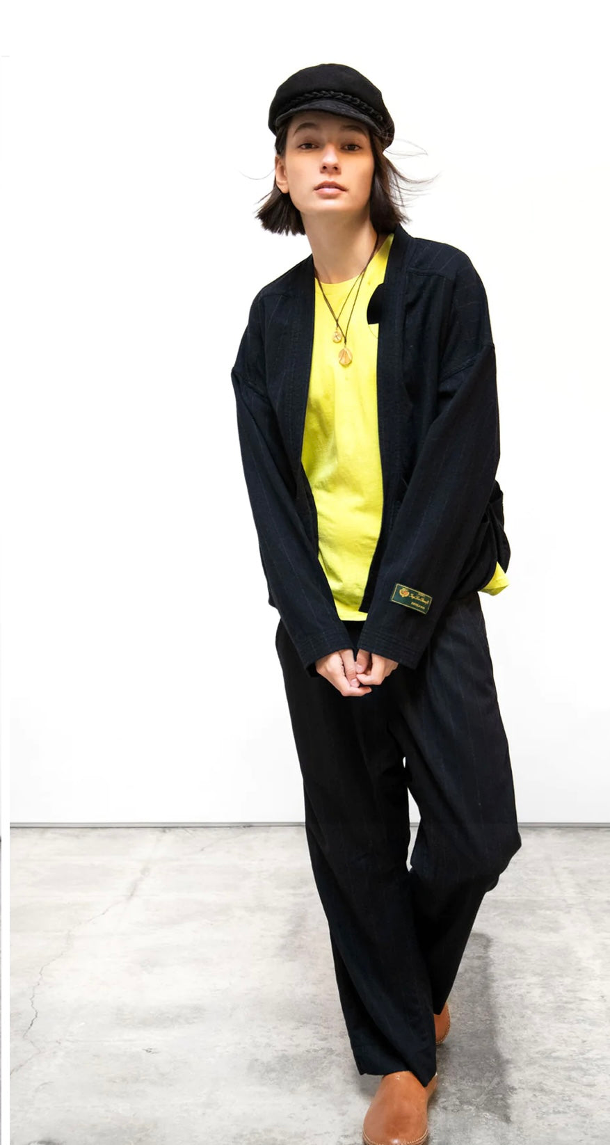 FREE CITY - SIGN/GOLDENline shortsleeve T - yellow space