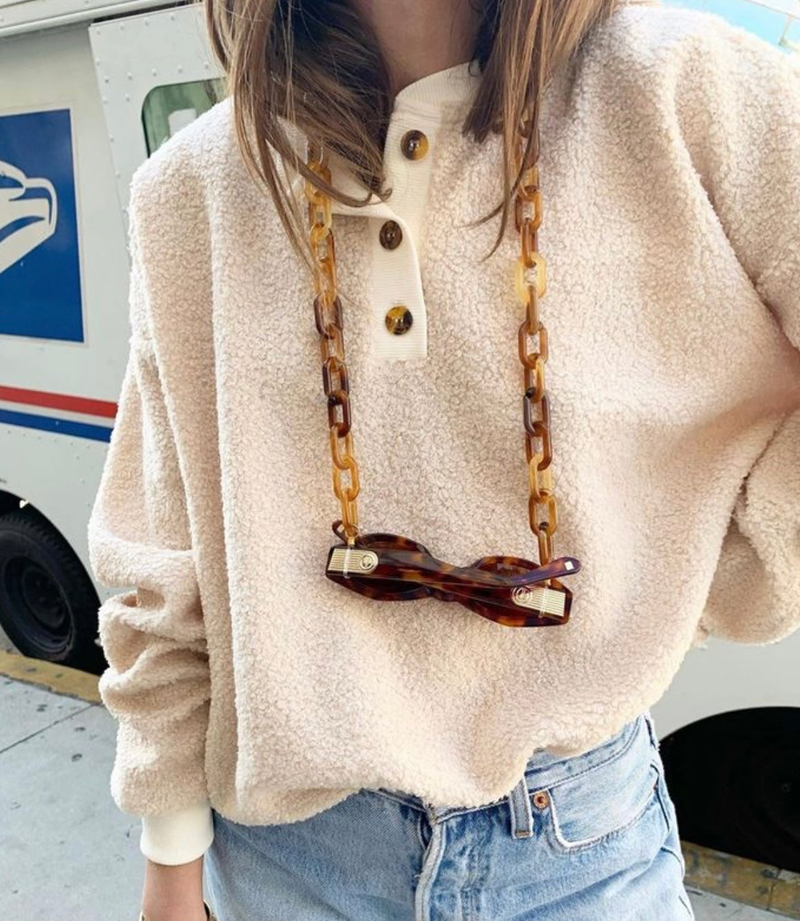 Donni
Sherpa Henley Sweatshirt