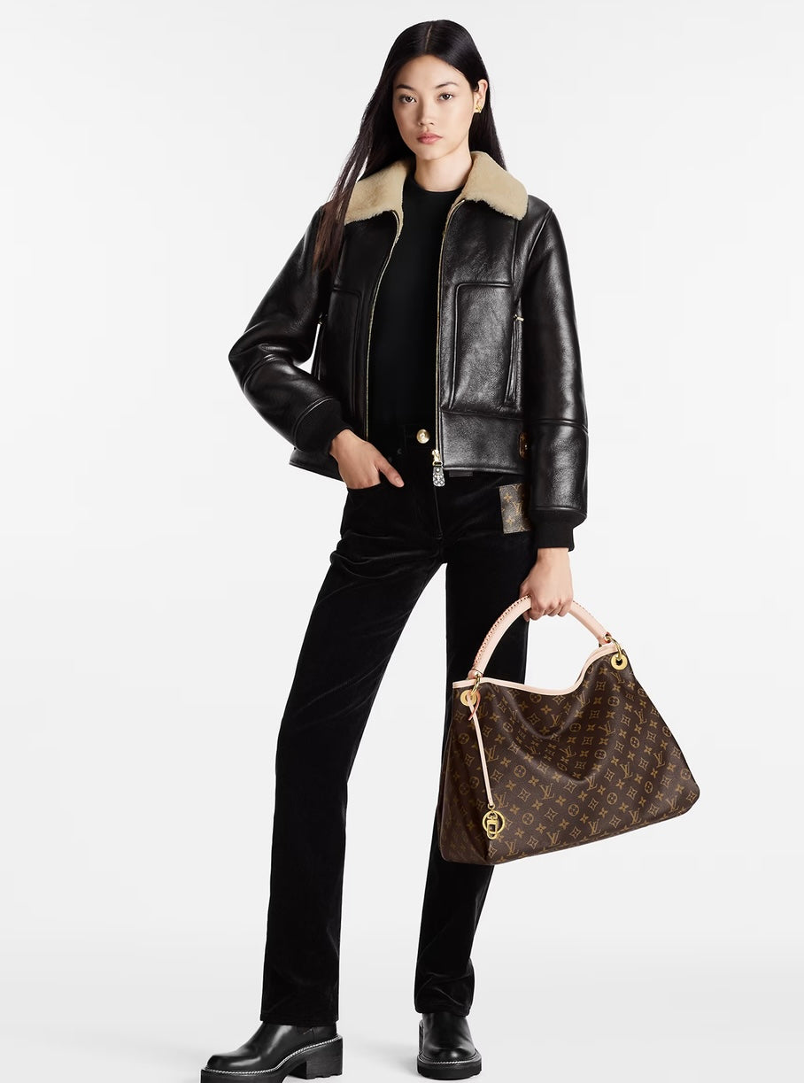 LOUIS VUITTON artsy hobo bag